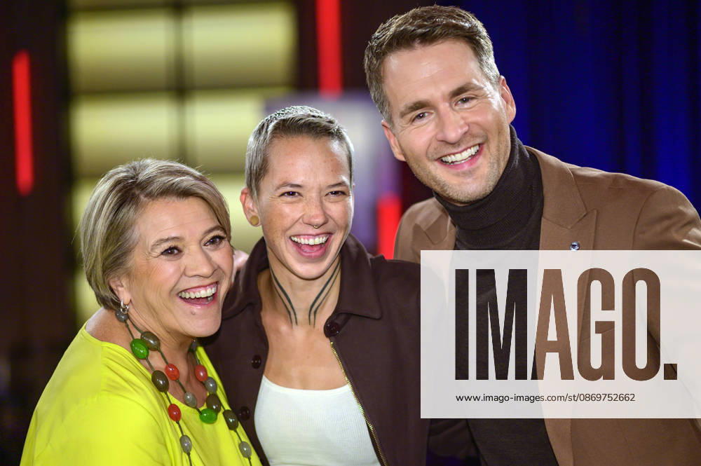Lea Linster, Stefanie Heinzmann, and Alexander Klaws during the taping of the WDR talk show Kölner Treff at WDR Studio BS 3 in Cologne, October 16, 2026 Foto:xW.xRanderathx xFuturexImagex koelner_treff1610_6033