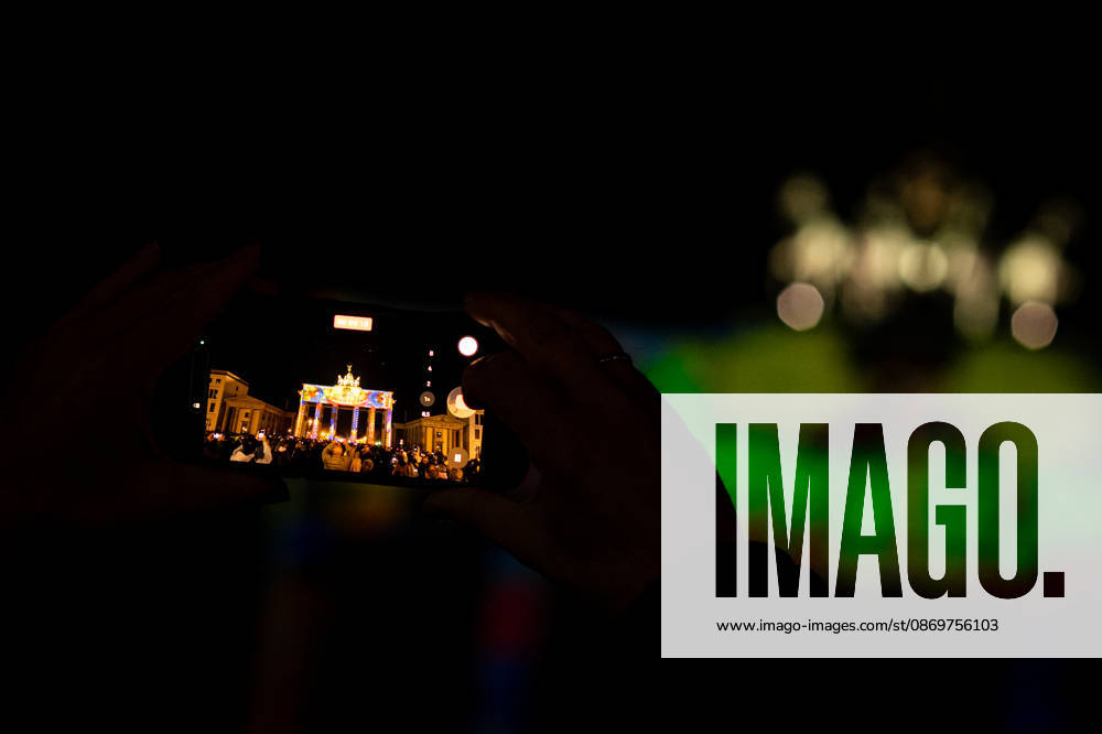 Berlin, Impressions from the Festival of Lights: The illuminated Brandenburg Gate during the annual Festival of Lights, when various buildings are lit up in colorful lights, on October 16, 2026, in Berlin, Berlin, Berlin, Germany