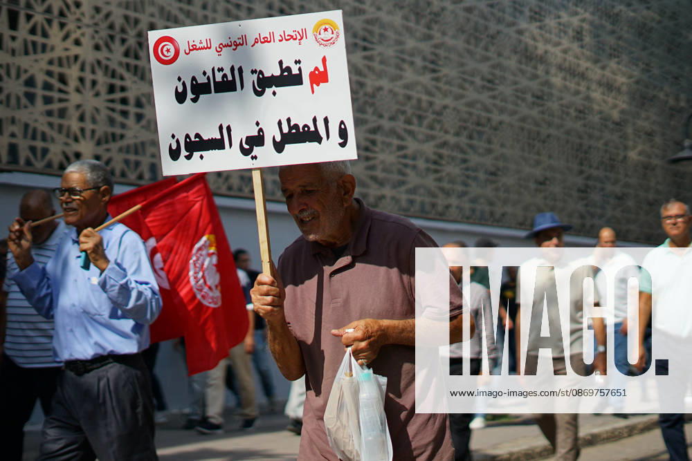 Demonstrators take to the streets of Tunis during a march calling for social and economic reforms and the protection of civil liberties, amid public concerns over rising living costs, workers rights and freedom of expression on October 17, 2026. Organized by trade unions, journalists representatives, lawyers and civil society groups, the demonstration brings together protesters demanding accountability and defending fundamental rights. The march highlights ongoing concerns over Tunisias economic situation and the space for public dissent. Tunis Tunisia - ZUMAm342 20261017_zsp_m342_029