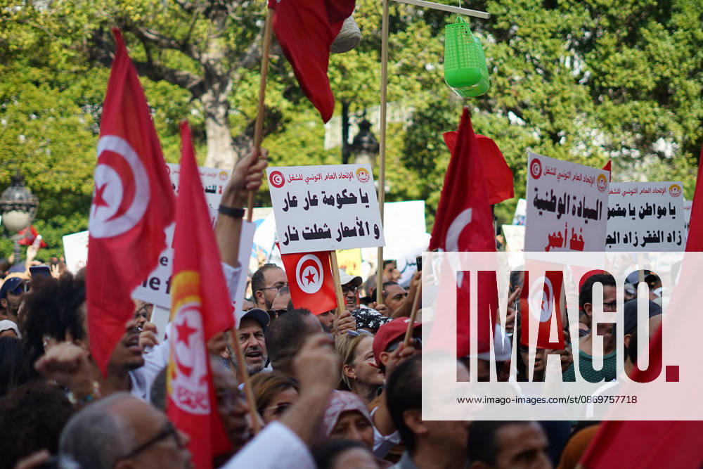 Demonstrators take to the streets of Tunis during a march calling for social and economic reforms and the protection of civil liberties, amid public concerns over rising living costs, workersÃ¢â‚¬â ¢ rights and freedom of expression on October 17, 2026. Organized by trade unions, journalistsÃ¢â‚¬â ¢ representatives, lawyers and civil society groups, the demonstration brings together protesters demanding accountability and defending fundamental rights. The march highlights ongoing concerns over TunisiaÃ¢â‚¬â ¢s economic situation and the space for public dissent. Tunis Tunisia - ZUMAm342 20261017_zsp_m342_041