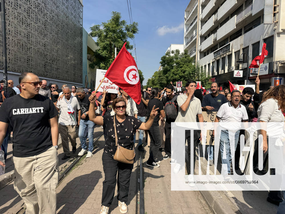 Thousands rally in Tunis against President Kais Saied s policies TUNIS, TUNISIA - OCTOBER 17: Demonstrators march through the streets of Tunis carrying placards and chanting slogans against President Kais Saied s policies while calling for freedom of expression and the protection of rights and freedoms, on October 17, 2026 in Tunis, Tunisia. The march ended in front of the Municipal Theatre in the capital. Mehmet Akif Turan Anadolu Tunis Tunisia. Editorial use only. Please get in touch for any other usage.
