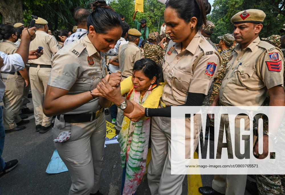 Delhi Police and paramilitary personnel detain members and workers of various organisations during a protest against Chief Election Commissioner Gyanesh Kumar and the Special Intensive Revision (SIR) of electoral rolls on Raisina Road on October 17, 2026 in New Delhi, India. (Photo by Raj K Raj Hindustan Times ) CJP Supporters Protest Demanding CEC Gyanesh Kumar s Resignation Over Voter List Changes