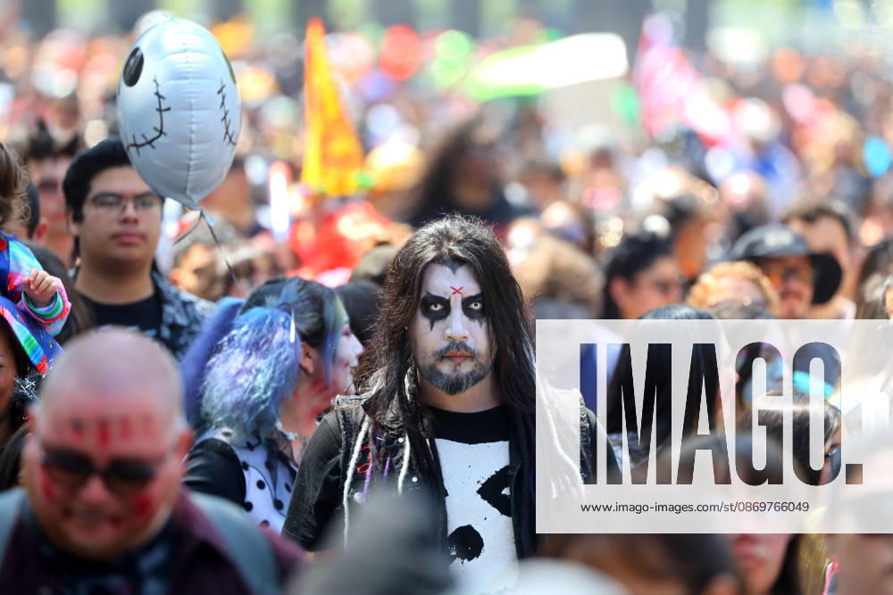 The 2026 Zombiewalk takes place in downtown Santiago. Jonnathan Oyarzun Aton Chile, Santiago, Chile Aton 1200389