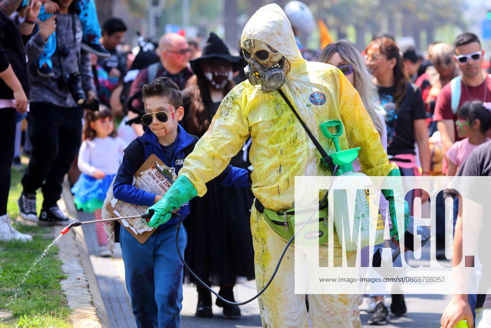 The 2026 Zombiewalk takes place in downtown Santiago. Jonnathan Oyarzun Aton Chile, Santiago, Chile Aton 1200390