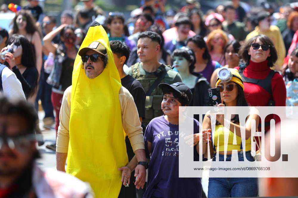 The 2026 Zombiewalk takes place in downtown Santiago. Jonnathan Oyarzun Aton Chile, Santiago, Chile Aton 1200421