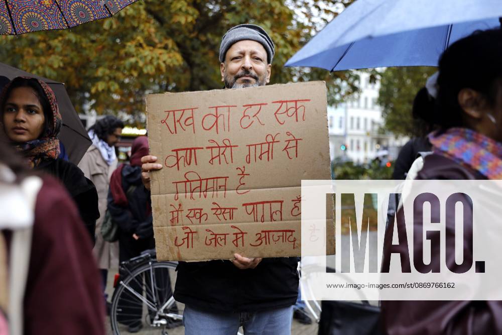 Berlin protest echoes Jantar Mantar BERLIN, GERMANY - OCTOBER 17, 2026: A small group of demonstrators hold placards at Oranienplatz in the Kreuzberg district to show solidarity with mass protests in India and to protest against the crackdown on them, as several people take the floor to discuss the situation. The demonstration followed a call by Neha Bora, president of the All India Students Association (AISA), for people everywhere to back the protests, saying everywhere is Jantar Mantar, the site in Delhi where the main protests are taking place. The protests demand the resignation of Chief Election Commissioner Gyanesh Kumar over a revision of electoral rolls that opponents say led to the mass deletion of voters, while police ha
