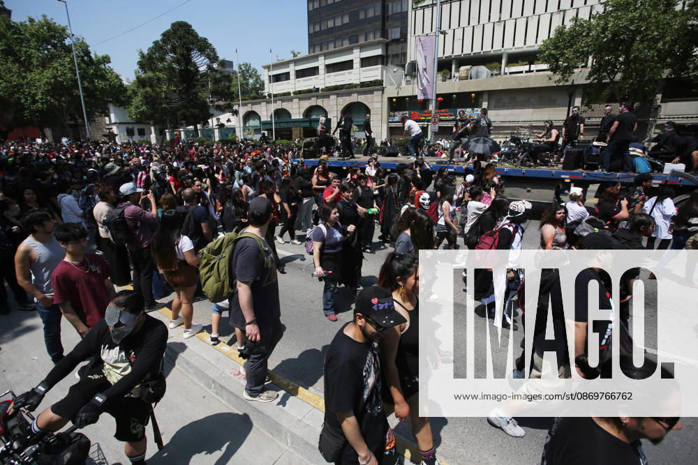 The 2026 Zombiewalk takes place in downtown Santiago. Jonnathan Oyarzun Aton Chile, Santiago, Chile Aton 1200433