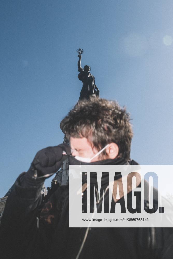 A masked protester at Place de la Republique, with the statue of Marianne behind him, in Paris. A national day of mobilization against the high cost of living took place across France on October 17, 2026, joined by Yellow Vests, high school and university students, trade unions, farmers and taxi drivers. In Paris, clashes with police broke out at Place de la Republique even before the march, due to leave at 2 p.m. for Place de Clichy, set off, and the police prefecture banned demonstrations in several areas of the city citing serious risks of public disorder. Paris France - ZUMAs392 20261017_zip_s392_008