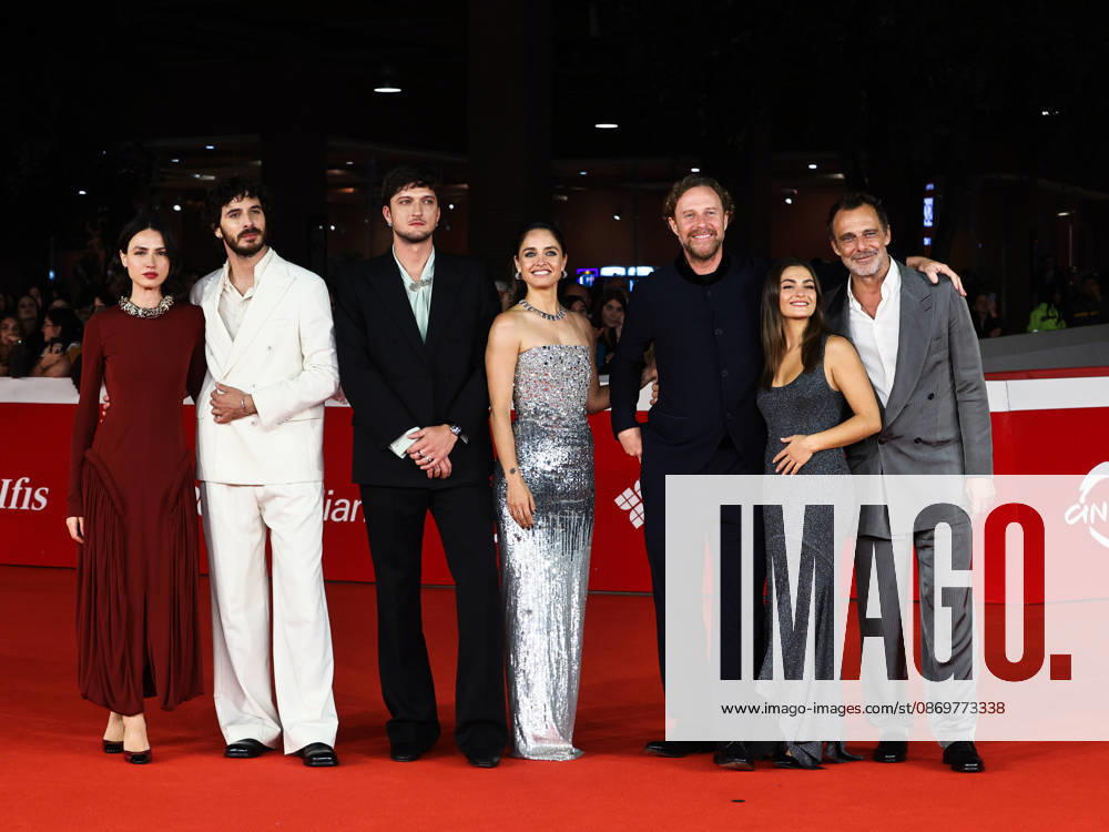 IPA89820604 - Rome Cinema Festival 2026. Evening 05 Red Carpet for the film *CHIAROSCURO*. Pictured: Romana Maggiora Vergano, Pierpaolo Spollon, Andrea Lattanzi, Matilde Gioli, Jan Maria Michelini, Aurora Giovinazzo, Alessandro Preziosi