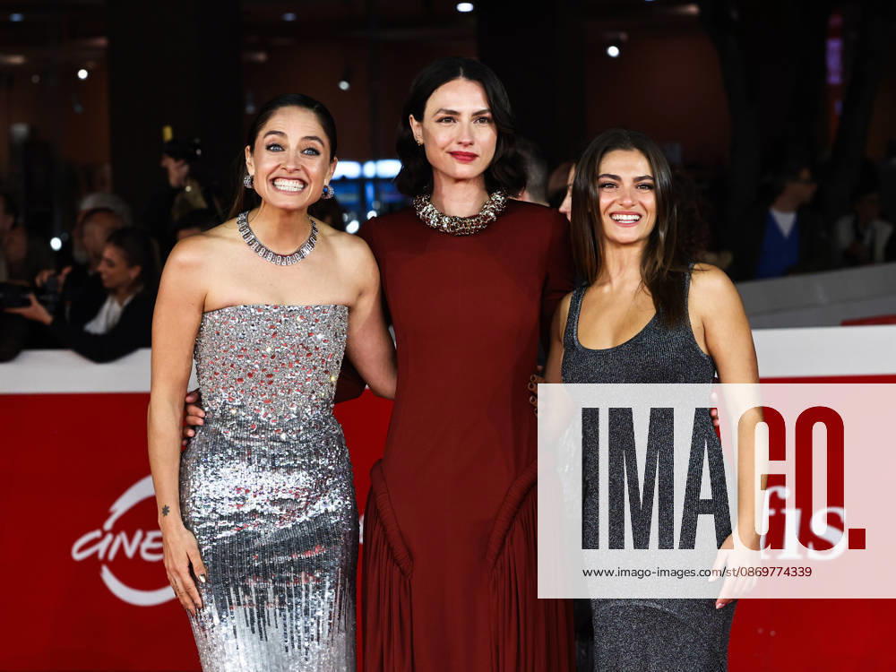 IPA89820627 - Rome Film Festival 2026. Evening 05 Red Carpet Screening of *CHIAROSCURO*. Pictured: Matilde Gioli, Romana Maggiora Vergano, Aurora Giovinazzo
