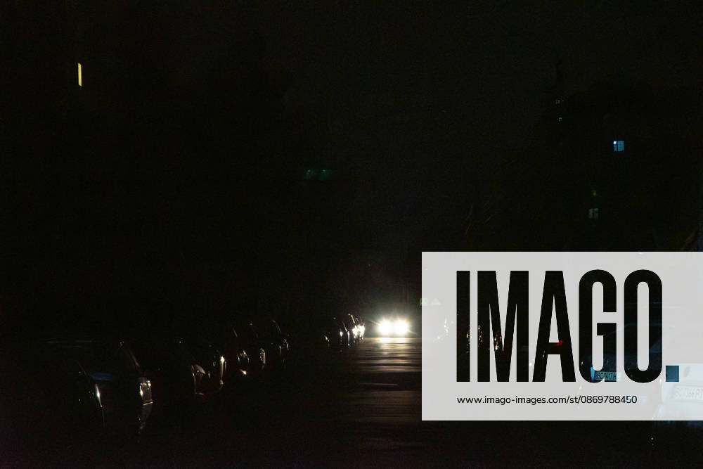 Power outage amid the Russia-Ukraine war in Lviv LVIV, UKRAINE – OCTOBER 17: People walk along dark streets during a power outage amid the Russia-Ukraine war and dropping temperatures in Lviv, Ukraine, on October 17, 2026. On the night of October 17, Russian forces launched a massive, combined-arms strike, targeting areas including the western regions of Ukraine. The energy sector was the primary target of the attacks. According to President Zelensky, the Russians inflicted one of the biggest blows to the Ukrainian energy sector today. Power outage schedules have been introduced across Ukraine. Olena Znak Anadolu L vivs ka Oblast Ukraine. Editorial use only. Please get in touch for any other usage.