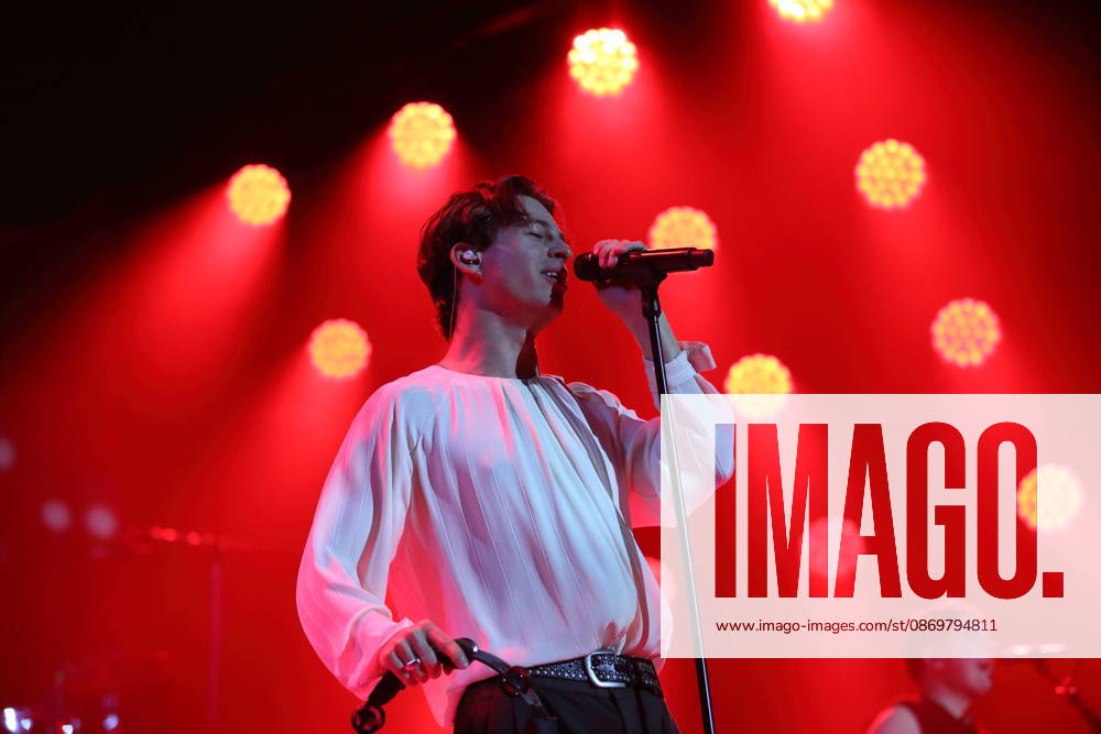 Frederik Fred Rabe of the band Giant Rooks at a concert at the Max Schmeling Halle in Berlin, October 17, 2026 Giant Rooks Concert Berlin