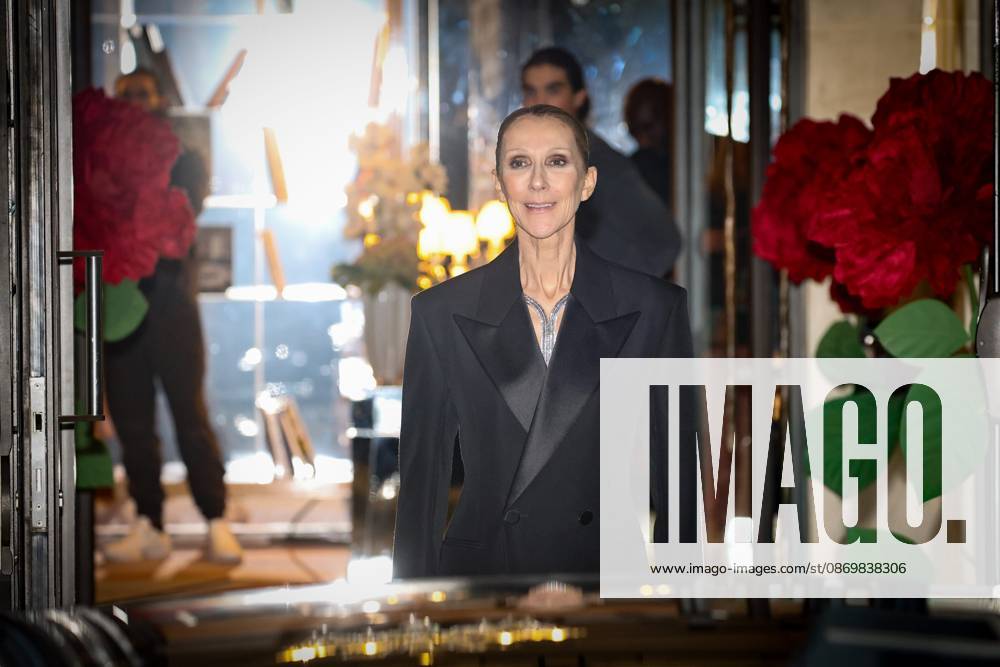 CÉLINE DION RETURNS TO HER HOTEL PHOTOPQR LE PARISIEN LP Fred Dugit Paris Oct. 17, 2026 Culture Paris 8th arrondissement, October 17, 2026 Céline Dion returns to the Royal Monceau, watched by her son and Nelson Angélil, after her final Paris show. She has just completed a sixteen-date concert residency at La Plénitude in Nanterre LP Fred Dugit Paris 8th arrondissement, October 17, 2026 Céline Dion returns to the Royal Monceau following her final Parisian show. She has just concluded a sixteen-date concert residency at La Plénitude in Nanterre Local Caption Céline Dion Paris 75 France
