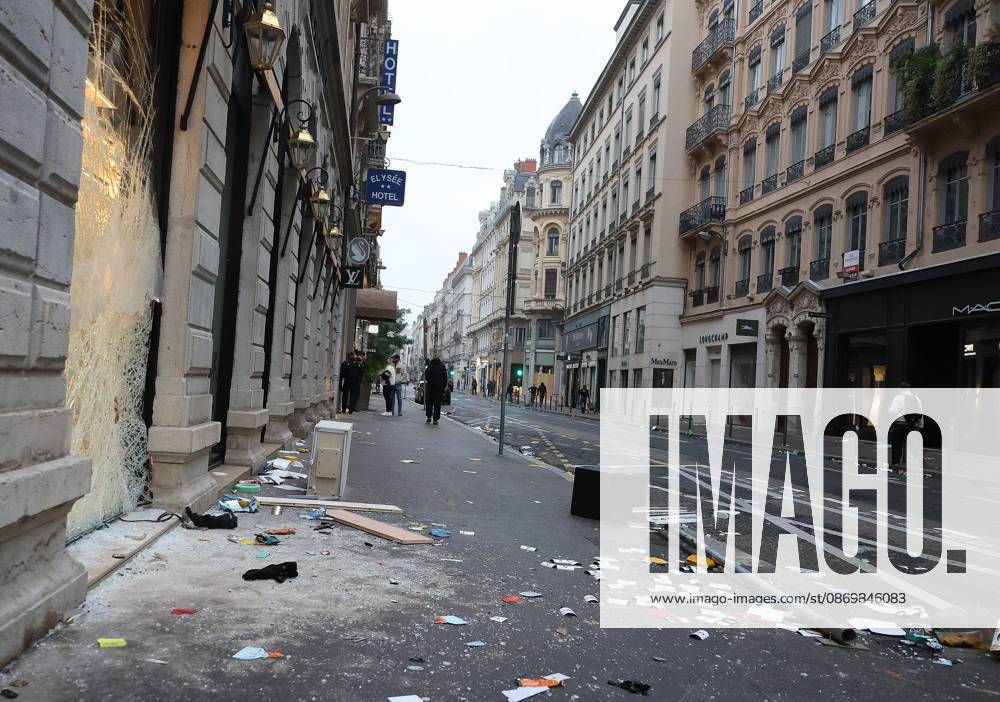Riots and Looting: The Day After the Protest PHOTOPQR LE PROGRES Richard MOUILLAUD Lyon, October 18, 2026 Riots and Looting: The Day After the Protest Riots and Looting: The Day After the Protest Extensive damage, shattered storefronts and looted shops. Lyon, October 18, 2026: 20,000 people demonstrated in the streets of Lyon. Violence overshadowed the protesters’ demands, resulting in a level of chaos rarely seen in the city. The tourist office was set on fire, and numerous stores were looted. Lyon, October 18, 2026: 20,000 people demonstrated in the streets of Lyon. Violence overshadowed the protesters’ demands, resulting in a level of chaos rarely seen in the city. The tourist office was set on fire, and a great many shops were looted.