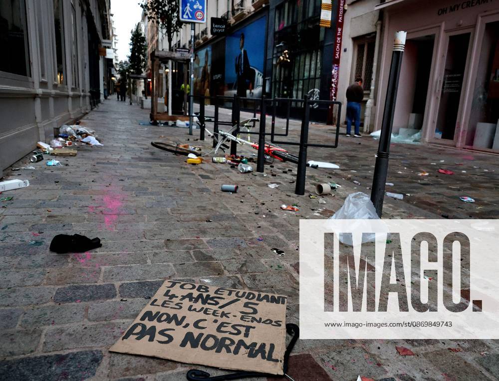 Riots and Looting: The Day After the Protest PHOTOPQR LE PROGRES Richard MOUILLAUD Lyon, October 18, 2026 Riots and Looting: The Day After the Protest Riots and Looting: The Day After the Protest Extensive damage, shattered storefronts, and looted shops in the streets of downtown. The day of mobilization on October 17 against the high cost of living was marked by scenes of urban guerrilla warfare and looting in many cities. The Prime Minister reported 1,200 arrests and 150 police officers and gendarmes injured. Lyon, Rhône, Rhône-Alpes, France