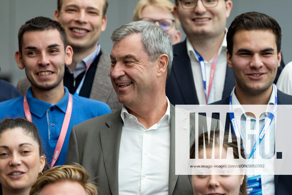 Markus Söder in a group photo with the Bavarian State Association at the Junge Union’s Germany Day in Bonn on October 18, 2026. Bavarian Minister-President and CSU Chair Markus SÖDER (CSU), is pictured in the center of a group photo with delegates from the Bavarian State Associa