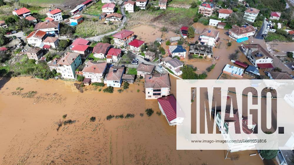 Overflowing stream floods neighborhood in northwestern Turkiye SAKARYA, TURKIYE - OCTOBER 18: An aerial view of flooded houses and streets in the Daricayiri neighborhood of Karasu district in Sakarya, northwestern Turkiye, on October 18, 2026. Heavy rainfall throughout the night causes a stream to overflow, inundating parts of the neighborhood. Ibrahim Yozoglu Anadolu Sakarya Turkey. Editorial use only. Please get in touch for any other usage.