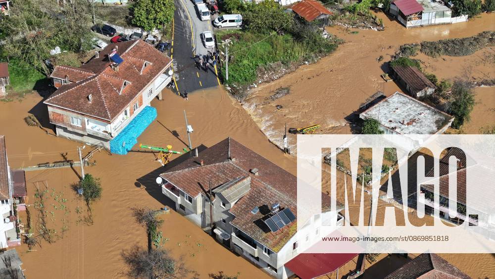 Overflowing stream floods neighborhood in northwestern Turkiye SAKARYA, TURKIYE - OCTOBER 18: An aerial view of flooded houses and streets in the Daricayiri neighborhood of Karasu district in Sakarya, northwestern Turkiye, on October 18, 2026. Heavy rainfall throughout the night causes a stream to overflow, inundating parts of the neighborhood. Ibrahim Yozoglu Anadolu Sakarya Turkey. Editorial use only. Please get in touch for any other usage.