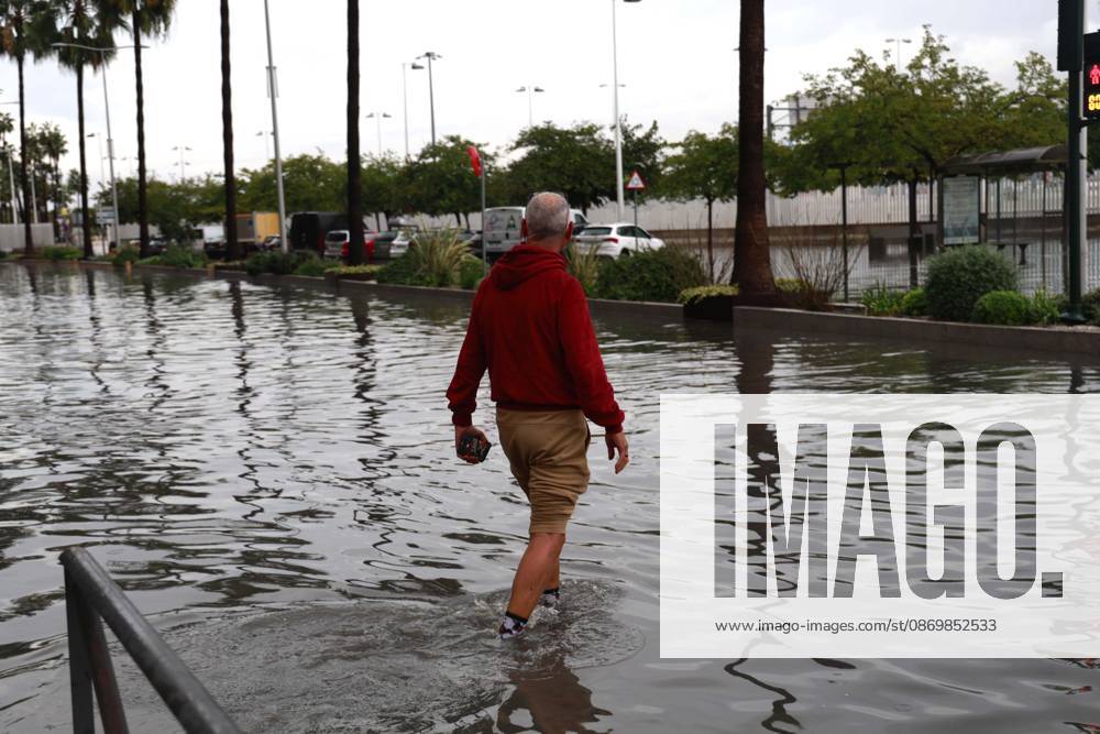 Rain in the Campo de Gibraltar Causes Flooding in Algeciras Image of the rain in the Campo de Gibraltar that has caused flooding in Algeciras October 18, 2026, in Algeciras, Cádiz, Andalusia, Spain October 18, 2026 Algeciras Cádiz Algeciras Cádiz Spain