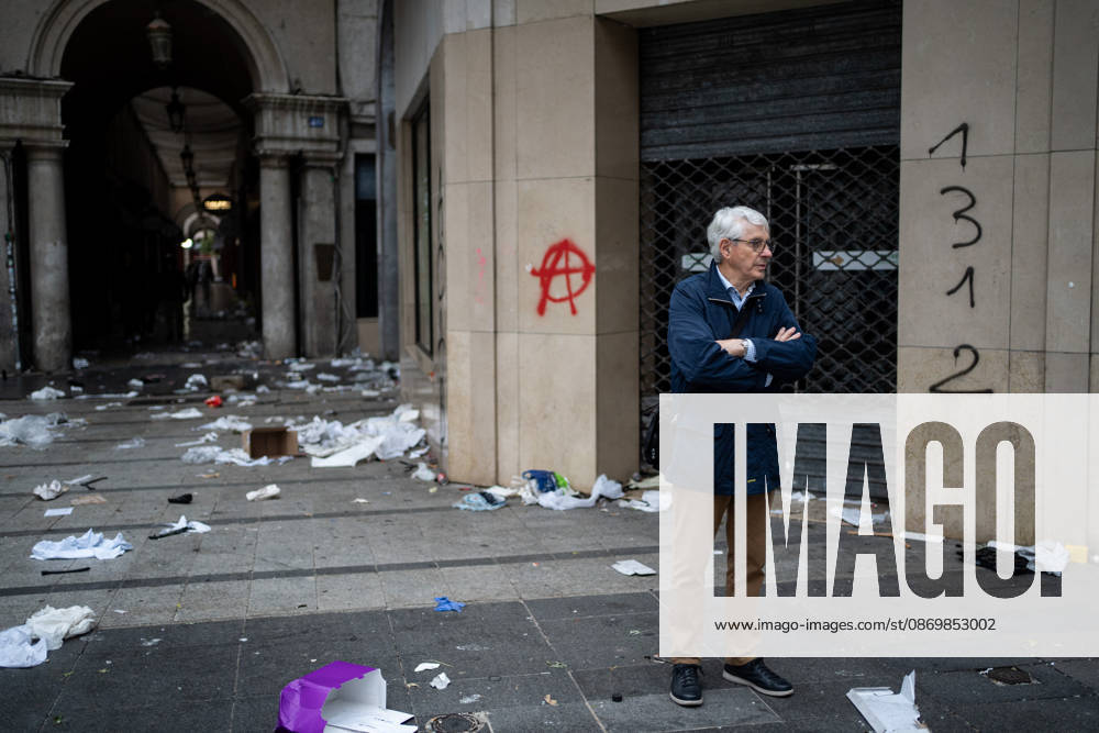 Vandalism following the protest against the high cost of living in Lyon on October 18, 2026 Nicolas Liponne MAXPPP Lyon 10 18 2026 A person stands amid the remains of a looted store, the day after the riots that broke out during the October 17 protest against the high cost of living in Lyon, on October 18, 2026 A person stands amid the remains of a looted store in the aftermath of the riots that broke out during the October 17 protest against the high cost of living in Lyon, on October 18, 2026 Lyon Auvergne-Rhône-Alpes France