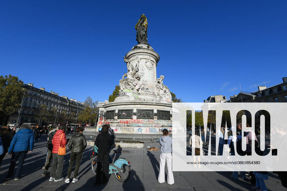 Images of the damage in the aftermath of the October 17, 2026, protests in Paris, at the Place de la République. The day after violent clashes between protesters and French police during the demonstration against the high cost of living in Paris, France, on October 18, 2026. Lionel Urman, Bestimage, Paris, France