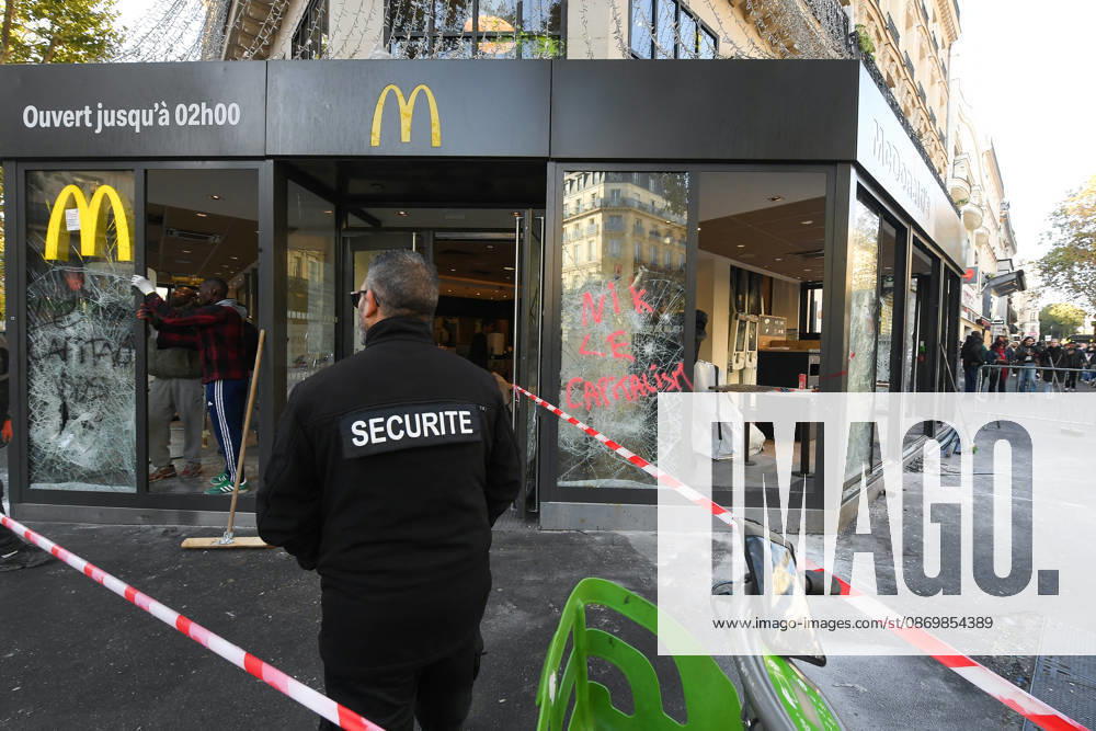 Images of the damage in the aftermath of the October 17, 2026, protests in Paris, Strasbourg-Saint-Denis. The day after violent clashes between protesters and French police during the demonstration against the high cost of living in Paris, France, on October 18, 2026. Lionel Urman, Bestimage, Paris, France