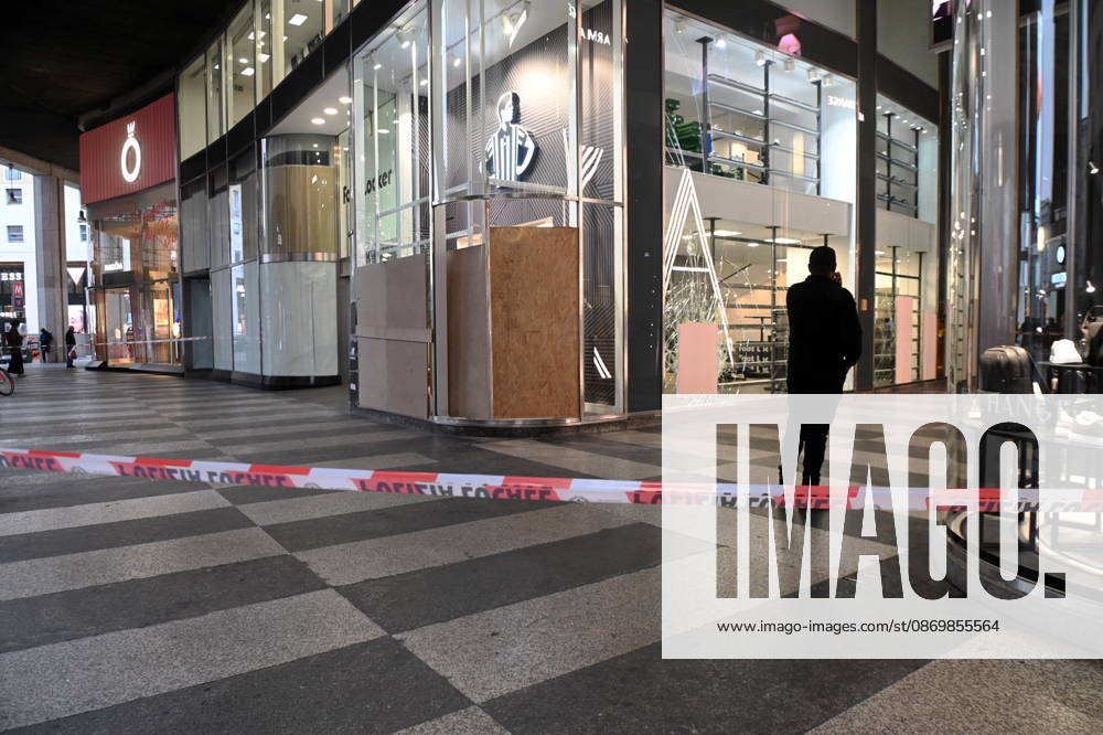 IPA89854757 - Milan, October 18, 2026 Damage caused during the protest by activists on Saturday evening at Foot Luker on Corso Vittorio Emanuele