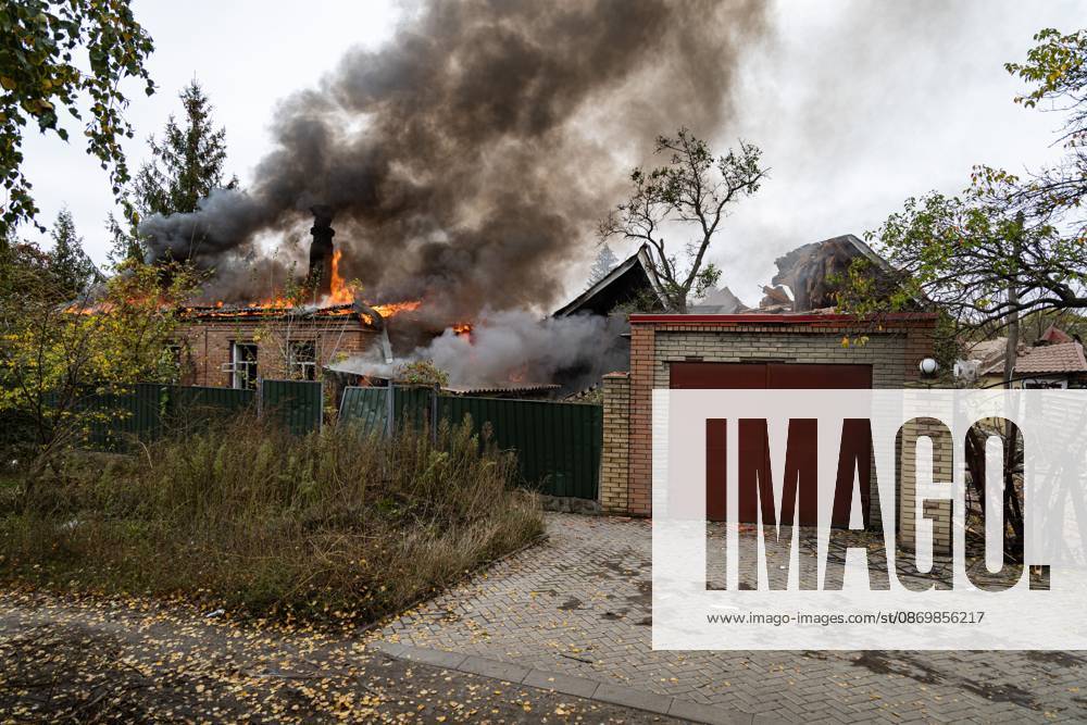 Firefighters Respond To Sloviansk Strike SLOVIANSK, UKRAINE, OCTOBER 17, 2026: Firefighters tackle a blaze at a residential house damaged by a Russian airstrike in Sloviansk, Donetsk region. The strike set the buildings remaining structures on fire. Sloviansk Ukraine
