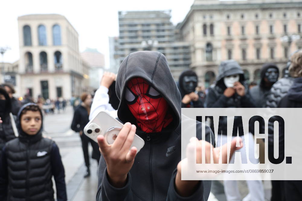 IPA89860647 - Milan: Clashes and looting by hooded youths continued in the city center the day after the demonstration on Saturday, the 17th; many hooded individuals were detained and taken to police headquarters.