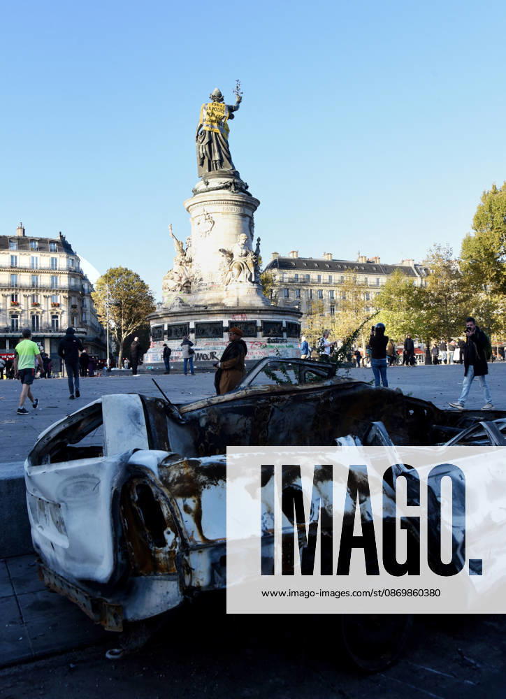 Day after the demonstrations, violence and looting occurred near the Place de la Republique - Paris The day after the demonstrations, violence and looting occurred near the Place de la Republique in Paris, France on October 18, 2026. Violent clashes between protesters and the French police during the demonstration protesting against the high cost of living. as part of a nationalwide call for mobilisation bringing together various groups expressing their anger former Yellow Vests, secondary school and university students, climate activists, even farmers. After weeks of student protests, France faces broader, nationwide demonstrations. Photo by Alain Apaydin ABACAPRESS Paris France