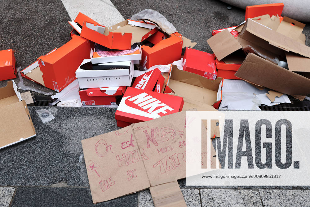 Illustration, October 18, 2026, showing the aftermath of the previous day’s protest in Lyon. As a continuation of the high school student movement, the October 17, 2026, protest against the high cost of living was intended to bring together the struggles of high school students, retirees, and former Yellow Vests —a convergence that was ultimately overshadowed by unprecedented property damage, violence, and looting in Paris and here in the provinces. Pascal Fayolle, Bestimage. On October 18, 2026, the aftermath of the previous day’s demonstration in Lyon was on full display. Intended as a continuation of the high school student movement, the protest against the high cost of living on October 17, 2026, was intended to foster a convergence o