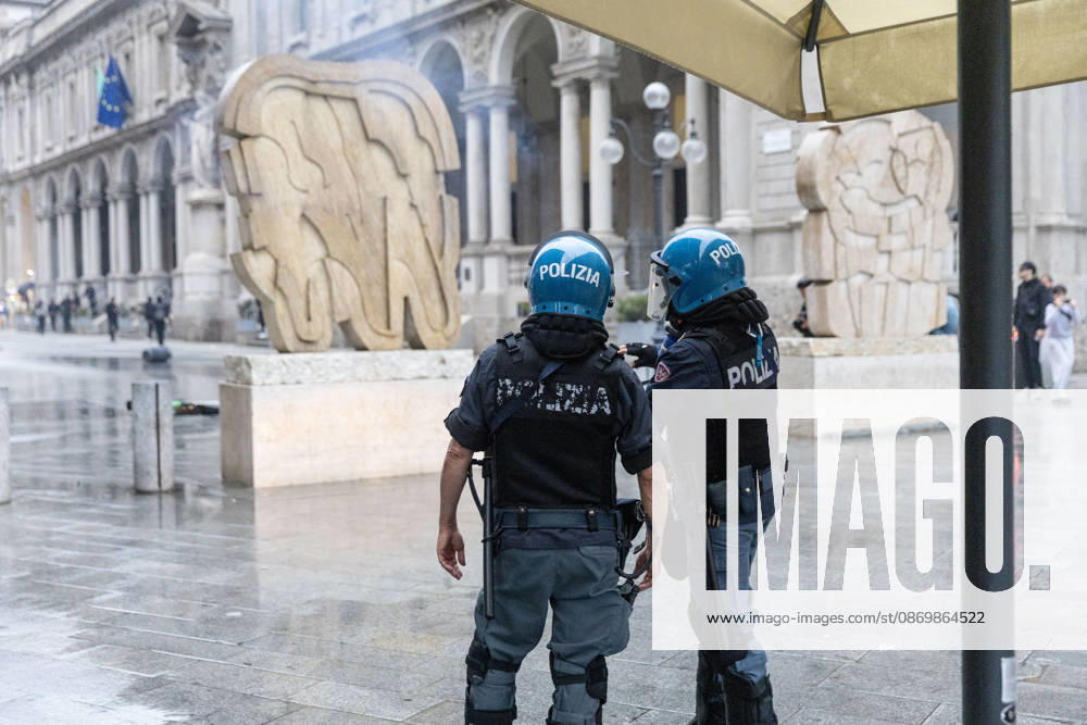 IPA89867577 - Milan, October 18, 2026: More Clashes and Looting in Downtown Milan in the Wake of the Protest