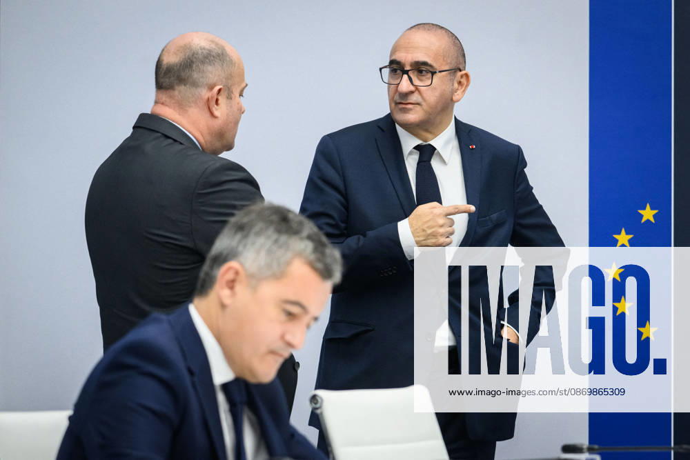 Interministerial Crisis Meeting at Elysee - Paris French Interior Minister Laurent Nunez attend an Interministerial Crisis Meeting chaired by French President at the Elysee Presidential Palace, in Paris, France on October 18, 2026 the day after riots and looting on the sidelines of nationwide protests against the high cost of living . Photo by Eric Tschaen Pool ABACAPRESS.COM Paris France
