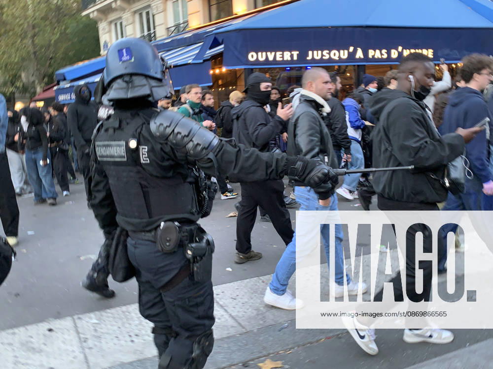 Riotpolice push back people at Republic Square in Paris after fresh clashes broke out on Sunday, October 18, 2026, a day after France suffered one of its worst days of unrest in years. Nationwide demonstrations erupted into riots on Saturday, with a town hall torched, shops ransacked, and buildings covered in graffiti as violent groups clashed with police in cities across the country. PAR20261018219 MAYAxVIDON-WHITE