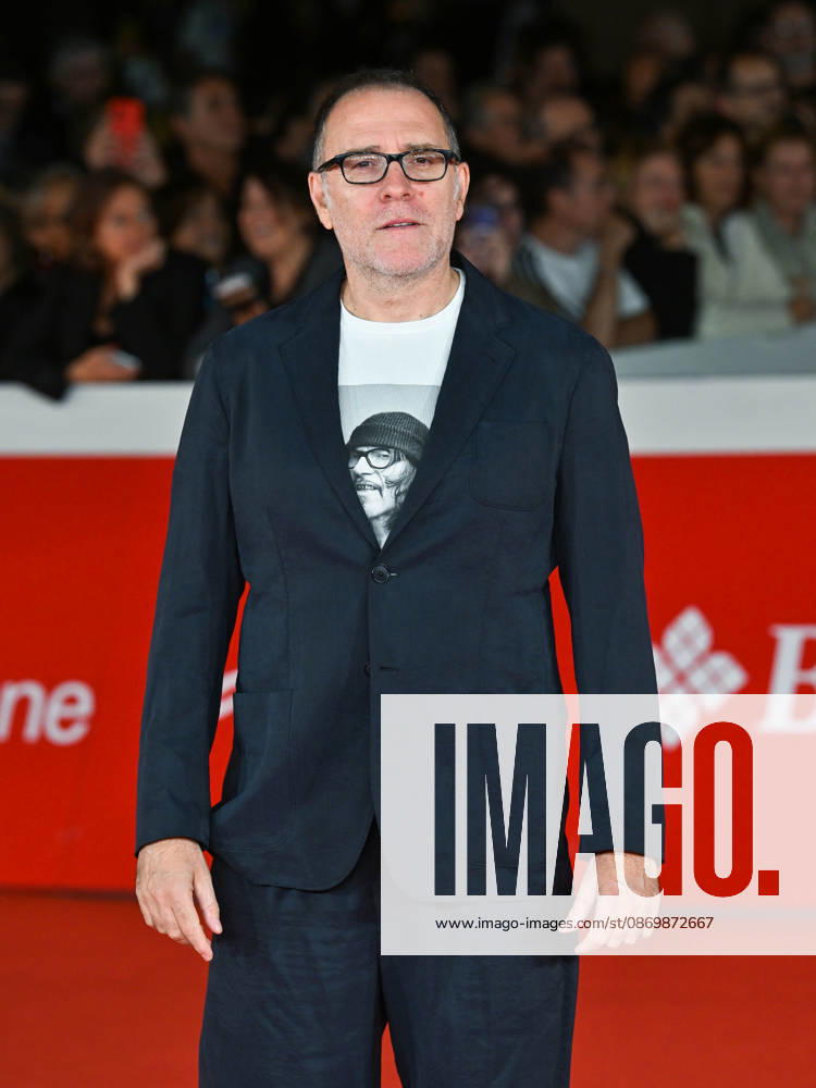 IPA89877044 - Rome, 2026 Film Festival - Evening 6 - Red Carpet for the film *È ANDATA COSÃa*. Pictured: Valerio Mastandrea