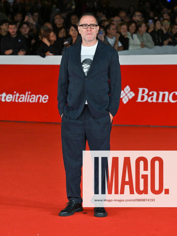 IPA89877136 - Rome, 2026 Film Festival - Evening 6 - Red Carpet for the film *Ãˆ ANDATA COSÃa*. Pictured: Valerio Mastandrea