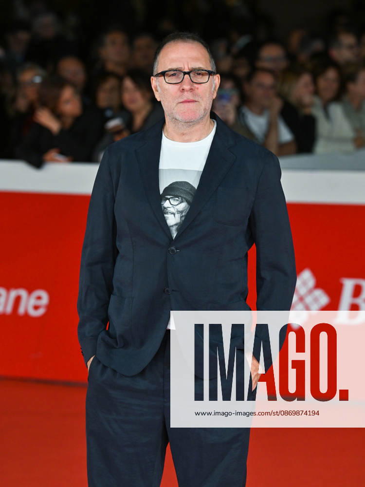 IPA89877137 - Rome, 2026 Film Festival Evening 6 Red Carpet for the film *Ãˆ ANDATA COSÃa*. Pictured: Valerio Mastandrea