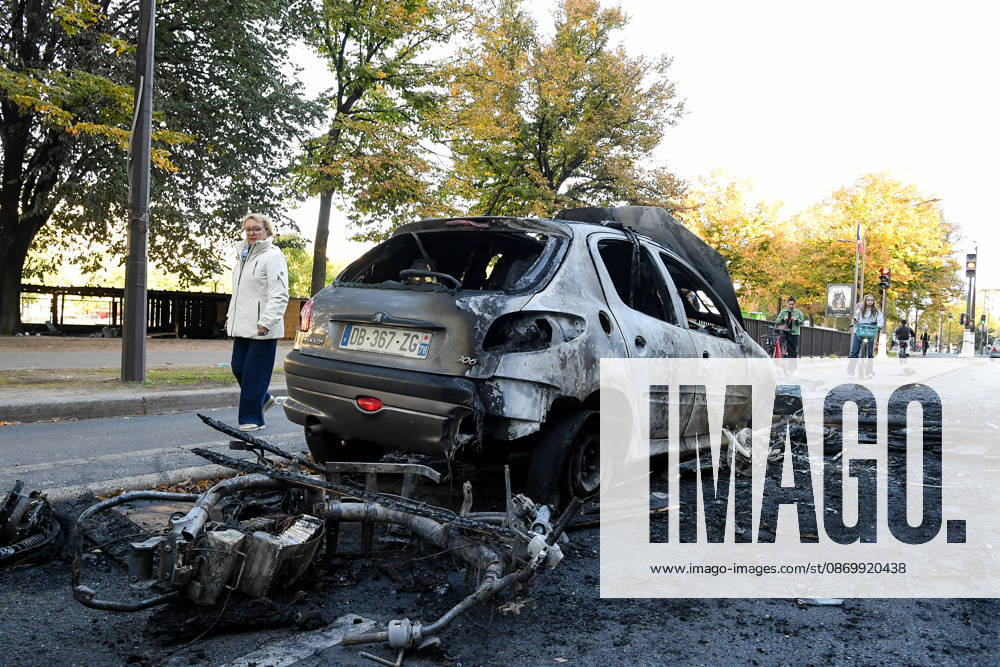 The Day After Nationwide Call For Mobilisation In France - PAris Violent clashes between protesters and French police are seen during a nationwide demonstration against the high cost of living in Paris, France, on October 18, 2026. Photo by Lionel Urman ABACAPRESS.COM Paris France