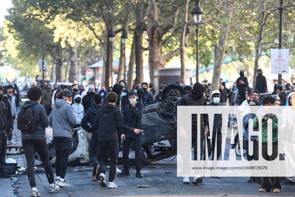 Graves incidents dans le centre de Paris Graves incidents dans le centre de Paris, France, le 18 octobre 2026, après des affrontements avec les forces de l ordre et des pillages au lendemain de la journée de mobilisation du 17 octobre 2026. Photo by Florian Poitout ABACAPRESS.COM Paris France