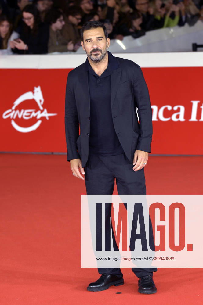 Edoardo Leo at the premiere of the documentary *In un battito* at the 21st Rome International Film Festival (Festa del Cinema di Roma) 2026 at the Auditorium Parco della Musica in Rome, October 18, 2026 Foto:xA.xM.xTinghinox xFuturexImagex battito_6008