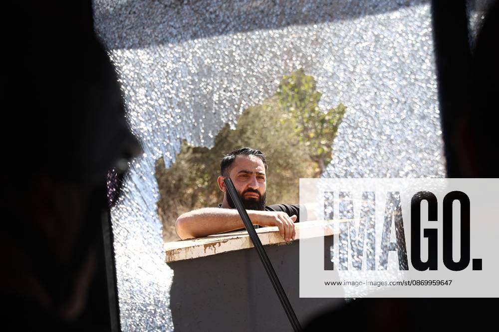 Settlers attack Turmus Ayya homes TURMUS AYYA, PALESTINE - OCTOBER 19, 2026: Israeli settlers attacked two houses in the town of Turmus Ayya, north of Ramallah in the occupied West Bank, smashing windows and trying to set one of the houses on fire. The settlers also set a vehicle ablaze during the attack. Ramallah Palestine, State of