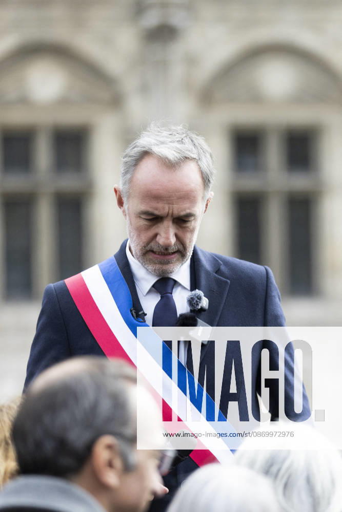 Paris Mayor Emmanuel Gregoire Attends Rally Against Violence - Paris Paris Mayor Emmanuel Gregoire during a gathering against violence and in support of the Republic, called by the Association of French Mayors (AMF), in front of Paris City Hall, following clashes that erupted during a national day of demonstrations against the cost of living and rising fuel prices, in Paris, France, October 19, 2026.Photos by Jérémy Paoloni ABACAPRESS.COM Paris Ile-de-France France