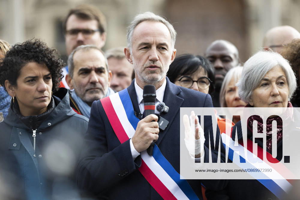 Paris Mayor Emmanuel Gregoire Attends Rally Against Violence - Paris Paris Mayor Emmanuel Gregoire during a gathering against violence and in support of the Republic, called by the Association of French Mayors (AMF), in front of Paris City Hall, following clashes that erupted during a national day of demonstrations against the cost of living and rising fuel prices, in Paris, France, October 19, 2026.Photos by Jérémy Paoloni ABACAPRESS.COM Paris Ile-de-France France