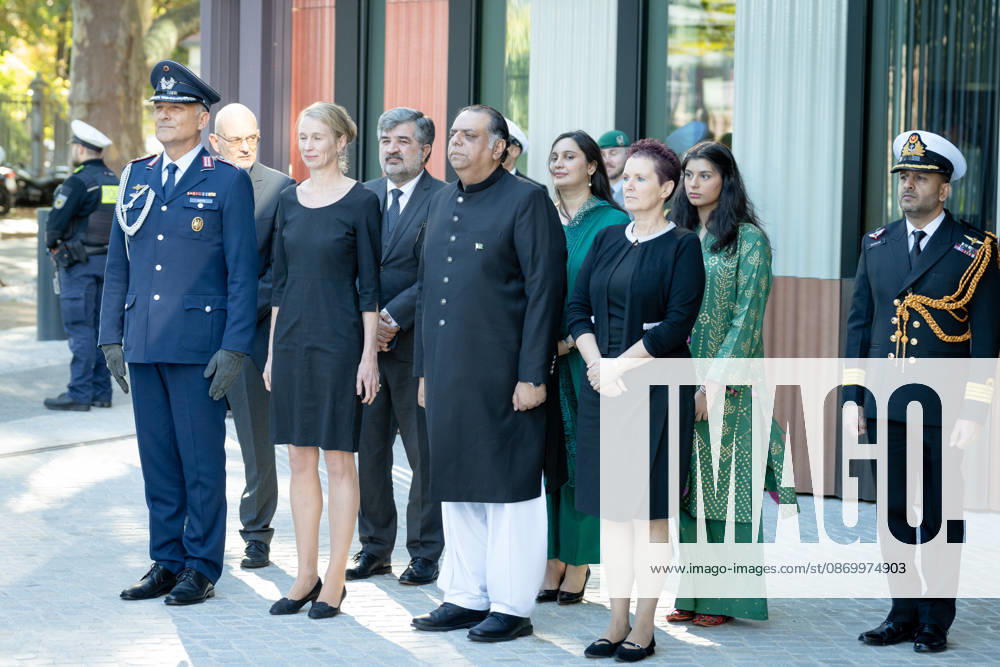 Federal President Frank-Walter Steinmeier, Accreditation of Ambassadors in Berlin, Official Residence at Spreebogen, Federal President Frank-Walter Steinmeier, Accreditation of Ambassadors, Bundeswehr, Ambassador, Pakistan, Salman Sharif, Berlin, Berlin, GER