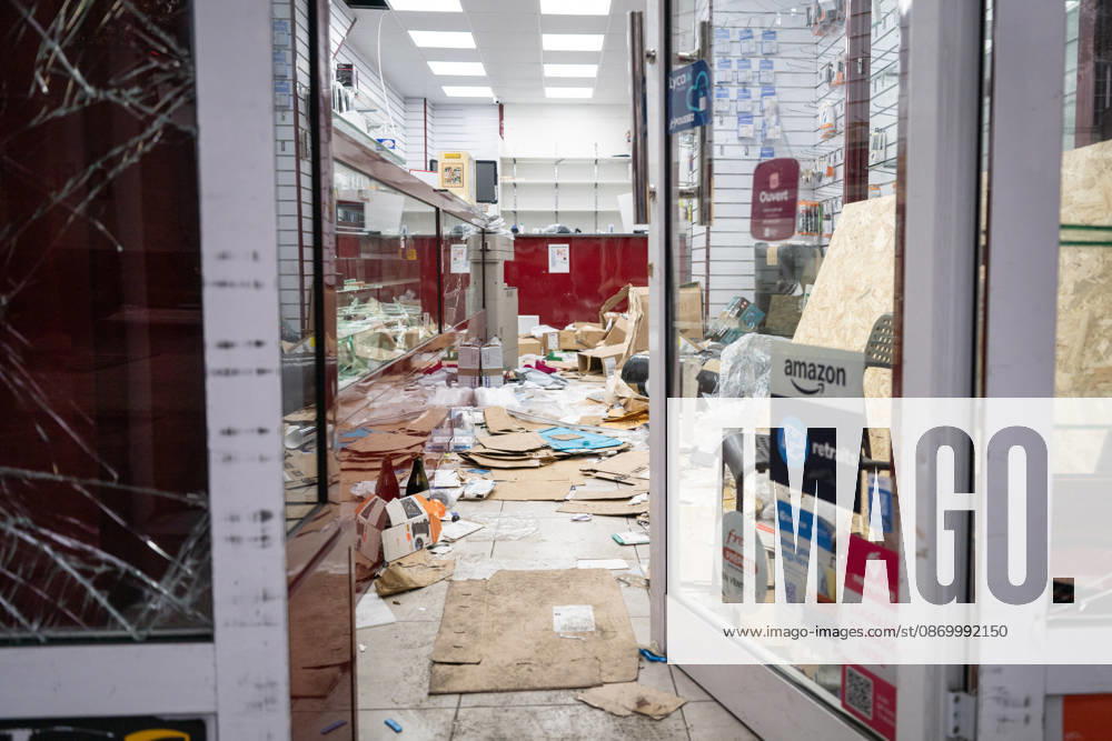 Shops Looted After the October 17th Demonstration - Paris AJ This photo shows the Lyca Mobile at the Boulevard de Magenta store after it has been looted, ransacked, and vandalized on October 19, 2026 two days after riots and looting occurred (pillage) on the sidelines of nationwide cost-of-living demonstrations. Photo by Alexis Jumeau ABACAPRESS.COM Paris France