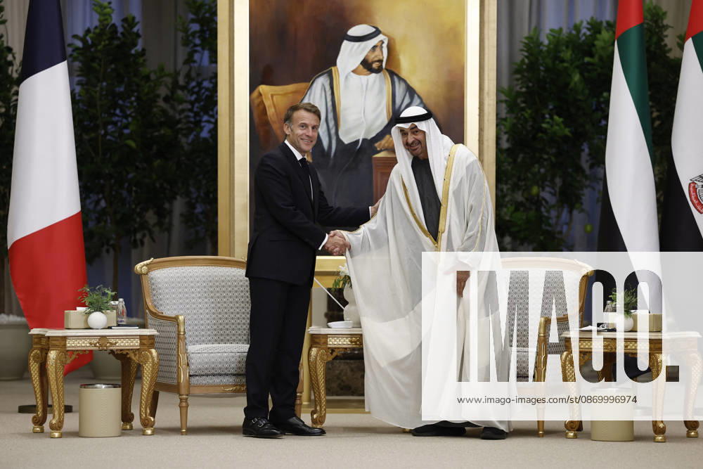 President Macron Visit To Middle East - Abu Dhabi French President Emmanuel Macron shakes hands with Sheikh Mohamed bin Zayed Al Nahyan, President of the United Arab Emirates (UAE), during a meeting at Qasr Al Watan presidential palace in Abu Dhabi, United Arab Emirates, October 19, 2026. Photo by Benoit Tessier Pool ABACAPRESS.COM Abu Dhabi United Arab Emirates