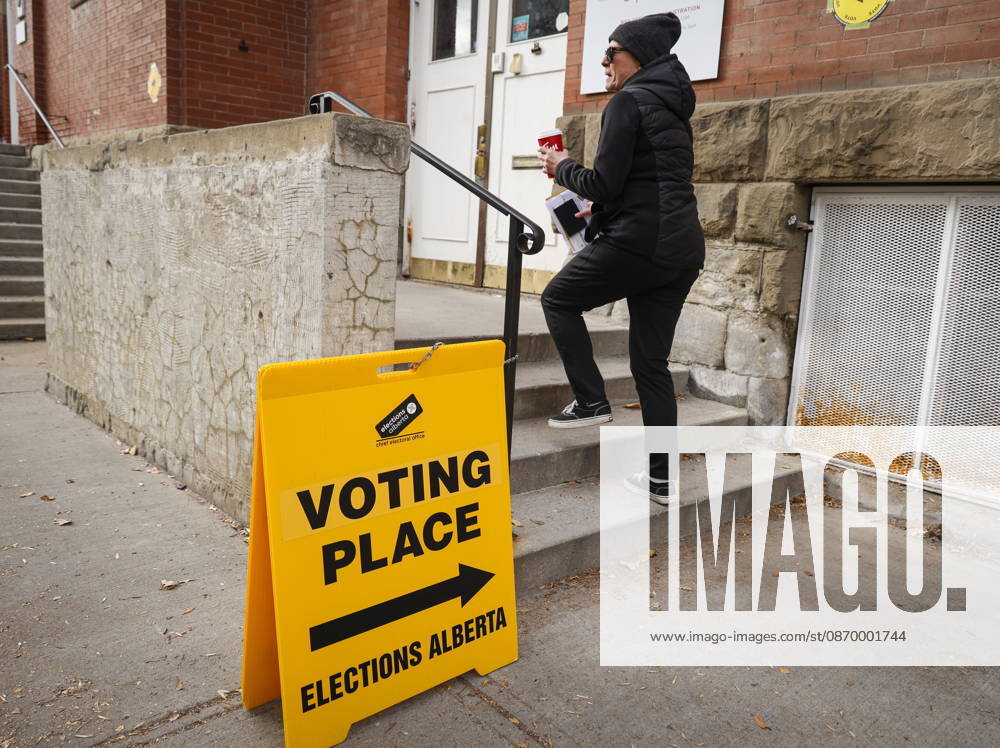 A voter enters a polling station to cast their vote in the Alberta referendum in Calgary, Monday, Oct. 19, 2026. Calgary CANADA - ZUMAc35_ 20261019_zaf_c35_058