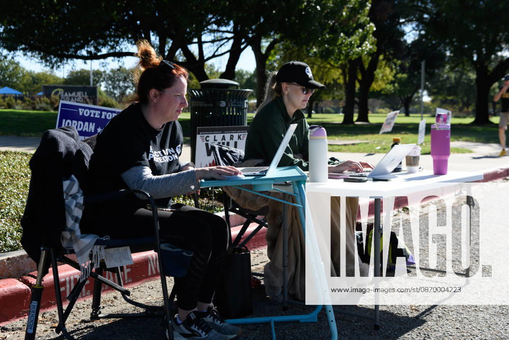 Early voting started in Dallas TX on Monday morning...Samuell Grand Recreation Center..Volunteers from ElectionProtection.org camp out near the polling location. Dallas USA - ZUMAa183 20261019_znp_a183_010