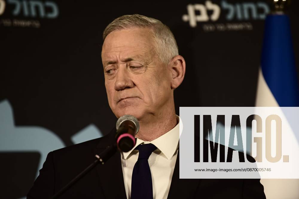 Benny Gantz, chairman of Israel s Blue and White party, holds a press conference in Ramat Gan, Israel, October 19, 2026, during which he announces his withdrawal from the upcoming elections. Ramat-Gan Israel - ZUMAq101 20261019_zna_q101_050
