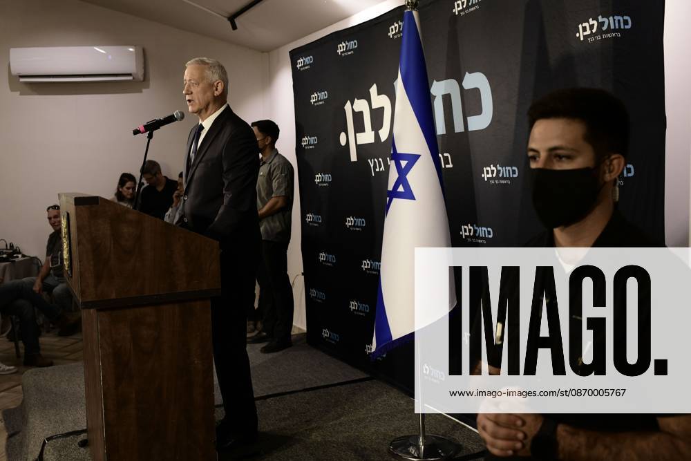 Benny Gantz, chairman of Israel s Blue and White party, holds a press conference in Ramat Gan, Israel, October 19, 2026, during which he announces his withdrawal from the upcoming elections. Ramat-Gan Israel - ZUMAq101 20261019_zna_q101_060